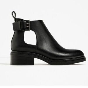 Zara black open side buckle Chelsea boots